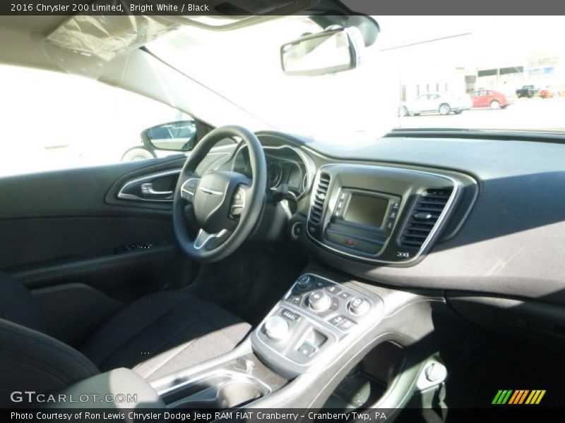 Bright White / Black 2016 Chrysler 200 Limited