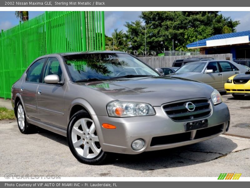 Sterling Mist Metallic / Black 2002 Nissan Maxima GLE