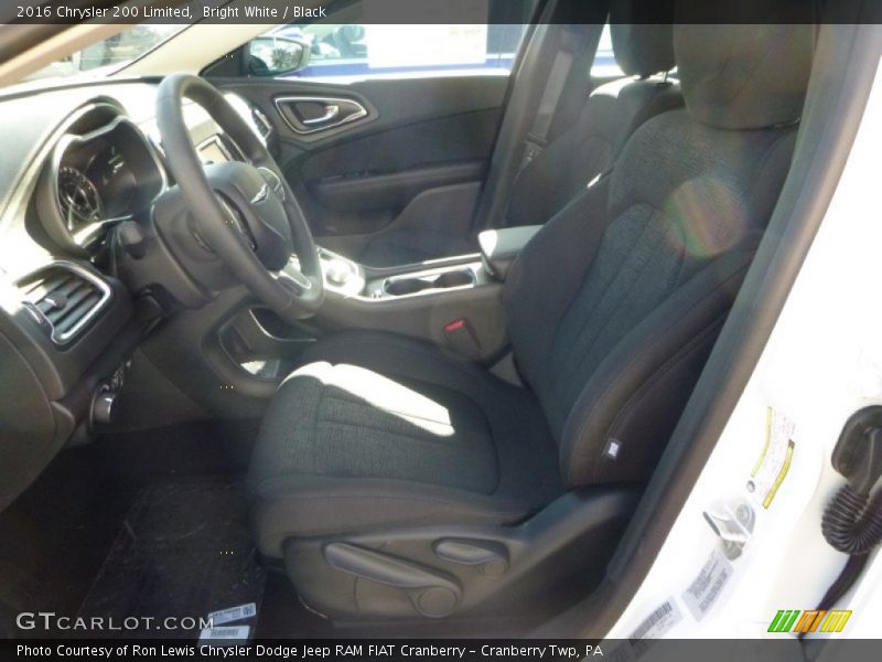Bright White / Black 2016 Chrysler 200 Limited
