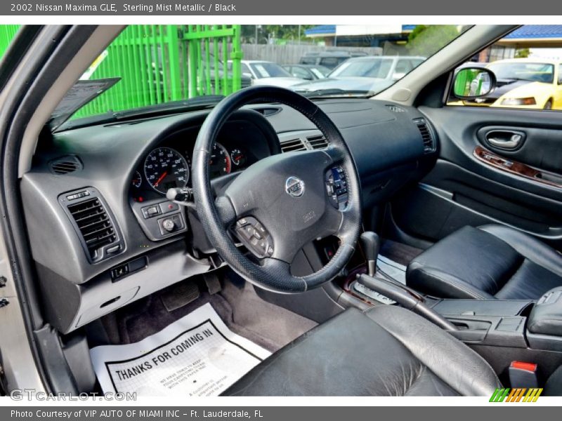 Sterling Mist Metallic / Black 2002 Nissan Maxima GLE