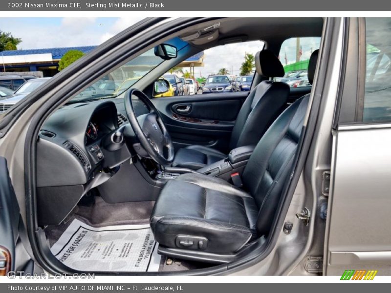 Sterling Mist Metallic / Black 2002 Nissan Maxima GLE