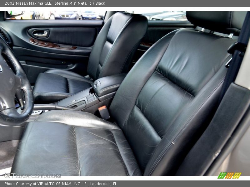 Sterling Mist Metallic / Black 2002 Nissan Maxima GLE