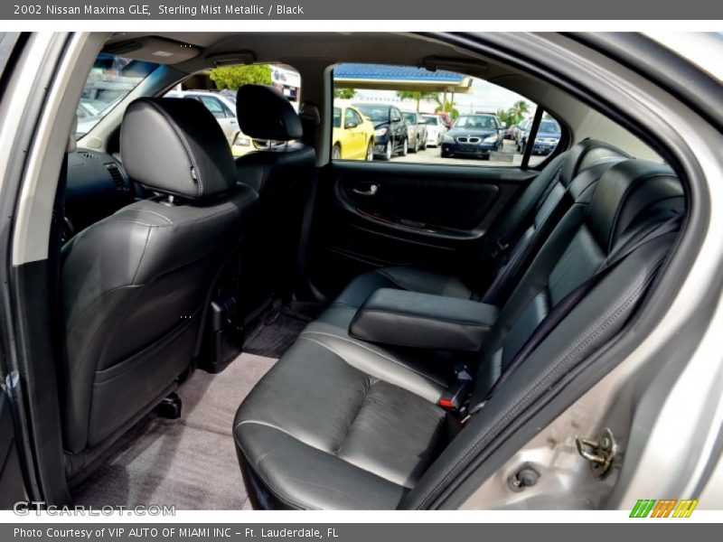 Sterling Mist Metallic / Black 2002 Nissan Maxima GLE