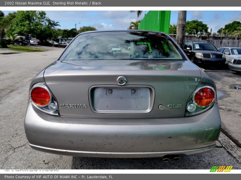 Sterling Mist Metallic / Black 2002 Nissan Maxima GLE