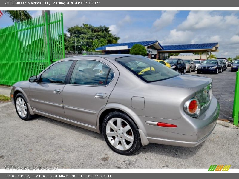 Sterling Mist Metallic / Black 2002 Nissan Maxima GLE