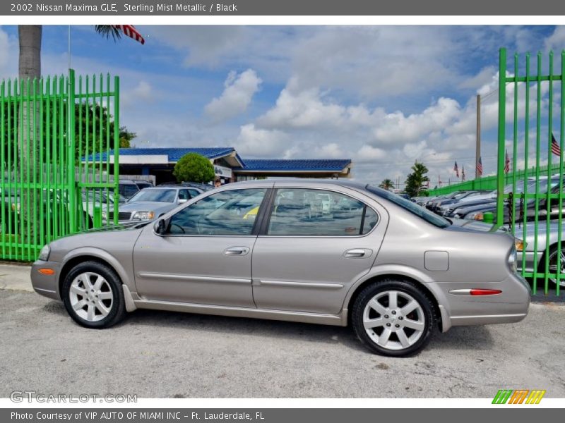 Sterling Mist Metallic / Black 2002 Nissan Maxima GLE