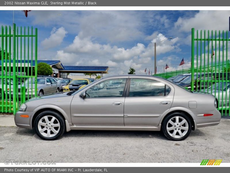 Sterling Mist Metallic / Black 2002 Nissan Maxima GLE