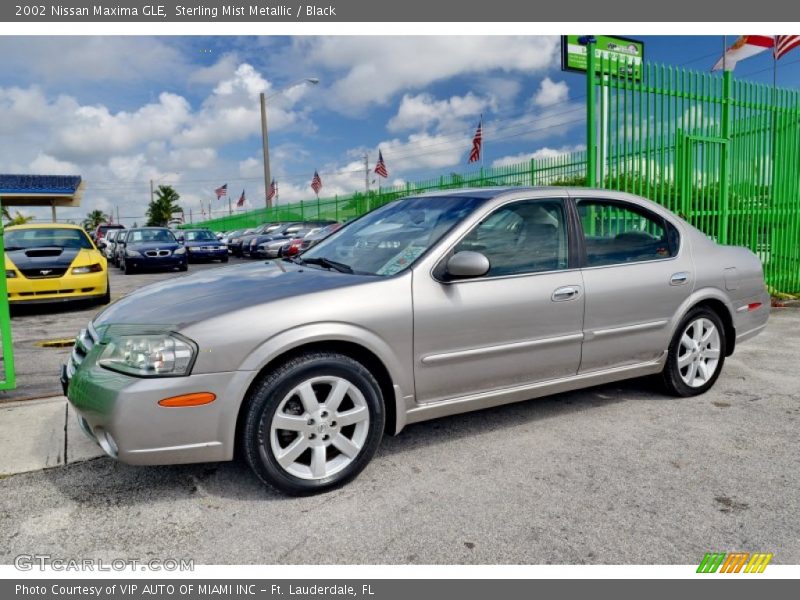 Sterling Mist Metallic / Black 2002 Nissan Maxima GLE