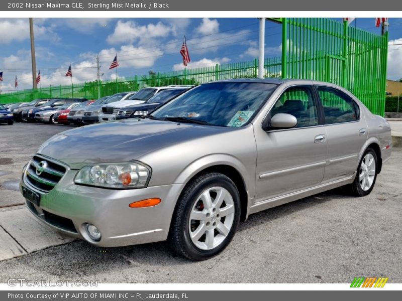 Sterling Mist Metallic / Black 2002 Nissan Maxima GLE