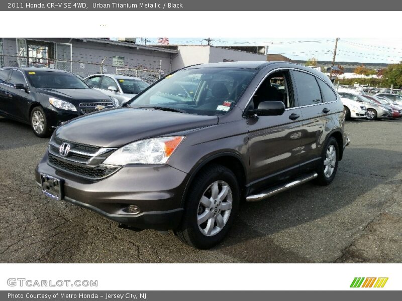 Urban Titanium Metallic / Black 2011 Honda CR-V SE 4WD