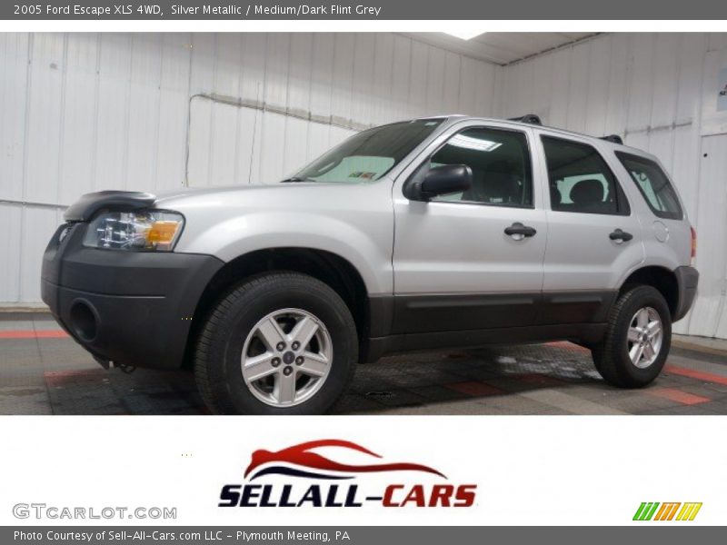 Silver Metallic / Medium/Dark Flint Grey 2005 Ford Escape XLS 4WD