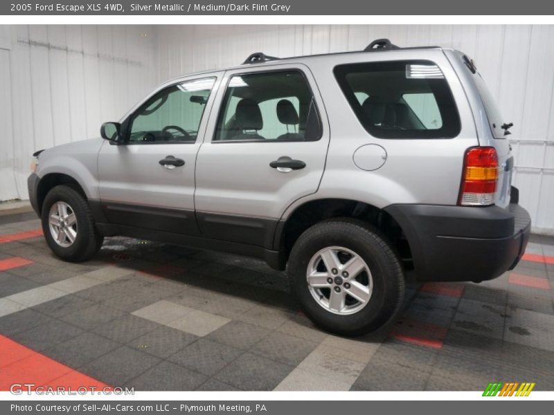 Silver Metallic / Medium/Dark Flint Grey 2005 Ford Escape XLS 4WD