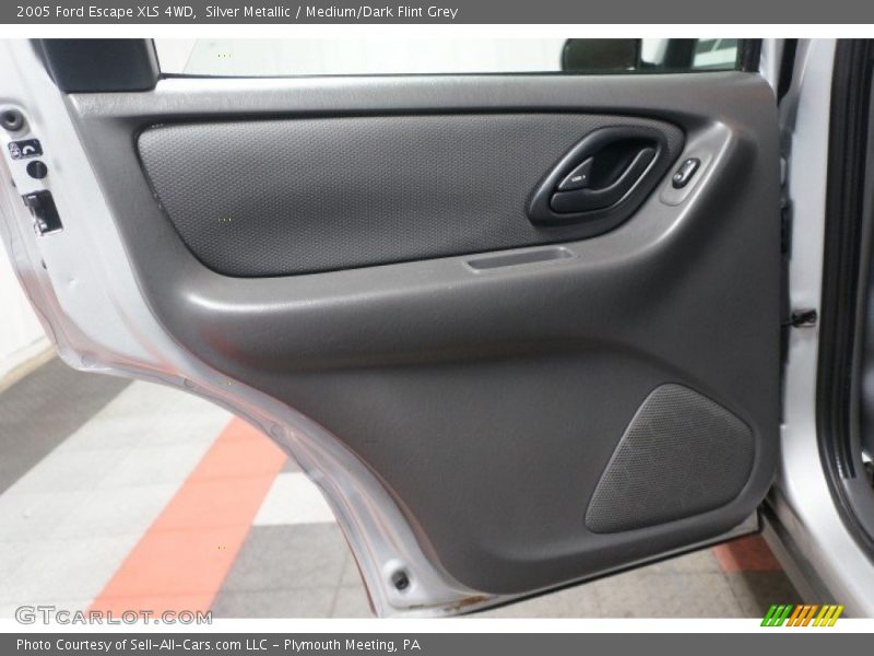 Silver Metallic / Medium/Dark Flint Grey 2005 Ford Escape XLS 4WD
