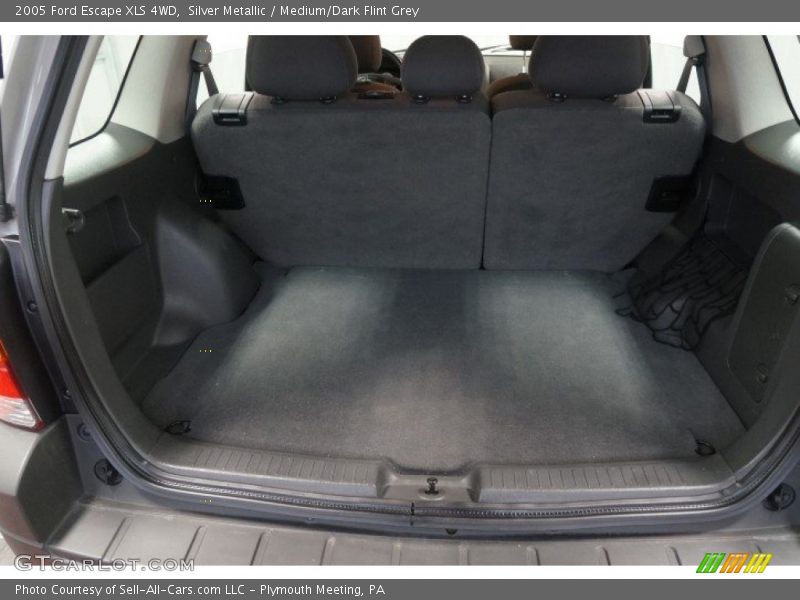 Silver Metallic / Medium/Dark Flint Grey 2005 Ford Escape XLS 4WD