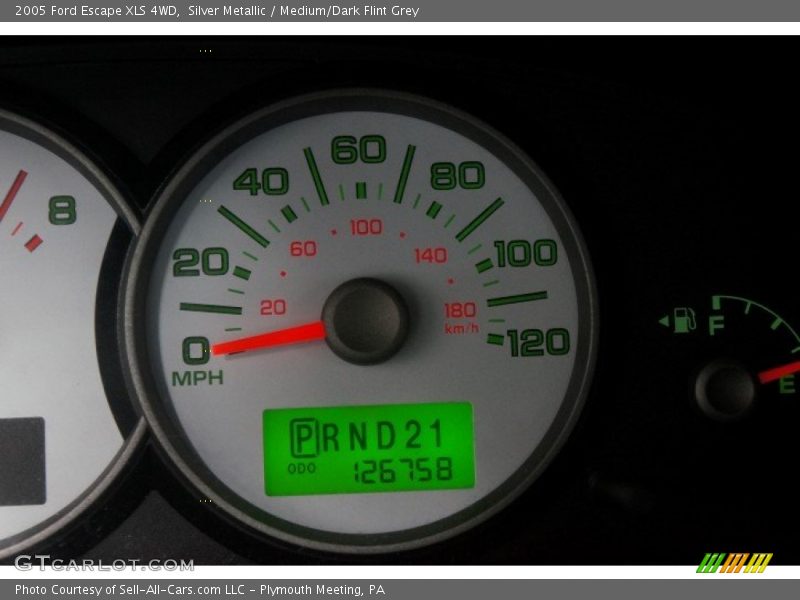 Silver Metallic / Medium/Dark Flint Grey 2005 Ford Escape XLS 4WD