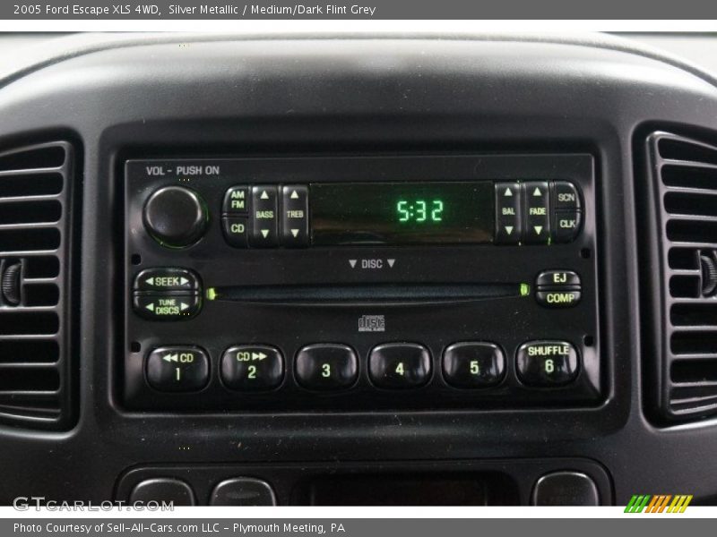 Silver Metallic / Medium/Dark Flint Grey 2005 Ford Escape XLS 4WD