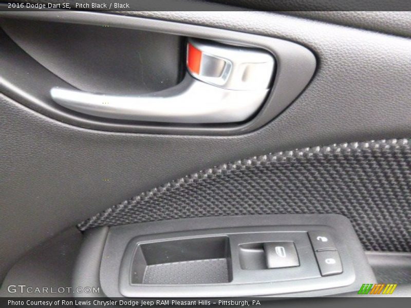 Pitch Black / Black 2016 Dodge Dart SE
