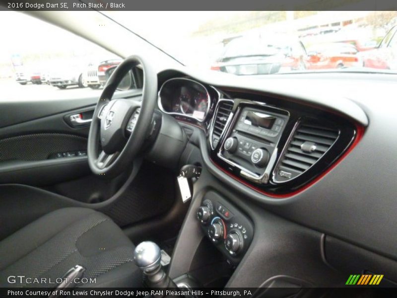 Pitch Black / Black 2016 Dodge Dart SE