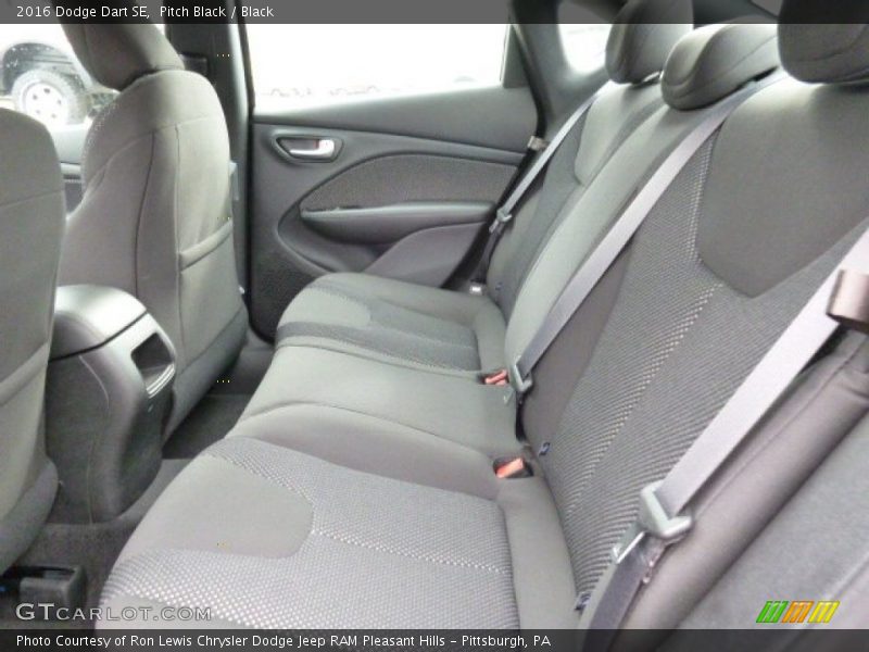 Pitch Black / Black 2016 Dodge Dart SE