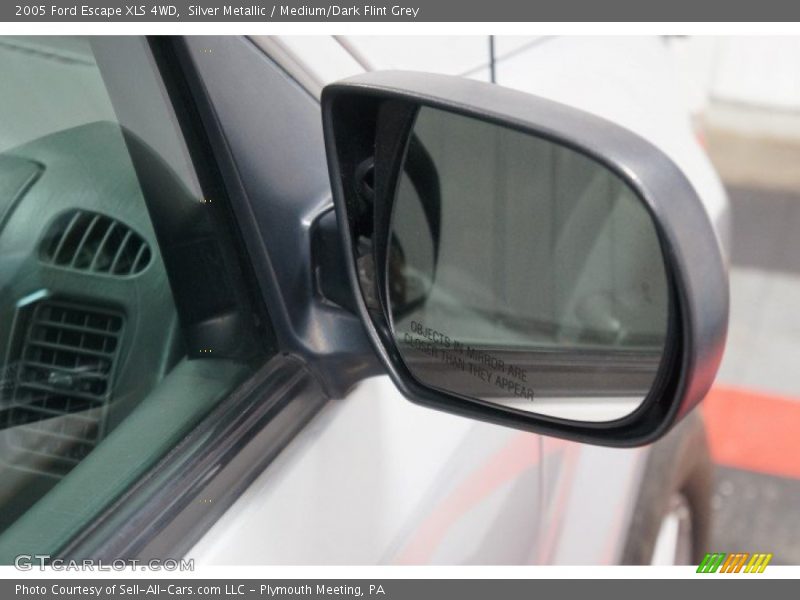 Silver Metallic / Medium/Dark Flint Grey 2005 Ford Escape XLS 4WD