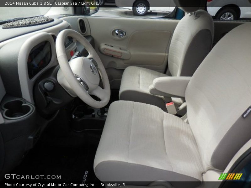 Front Seat of 2014 Cube 1.8 SL