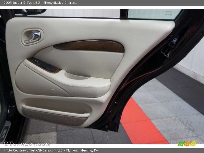 Ebony Black / Charcoal 2003 Jaguar S-Type 4.2
