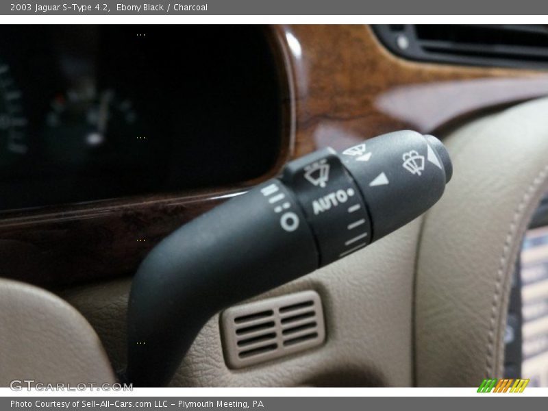 Ebony Black / Charcoal 2003 Jaguar S-Type 4.2