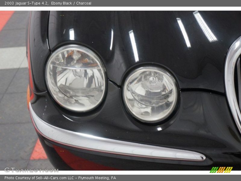 Ebony Black / Charcoal 2003 Jaguar S-Type 4.2