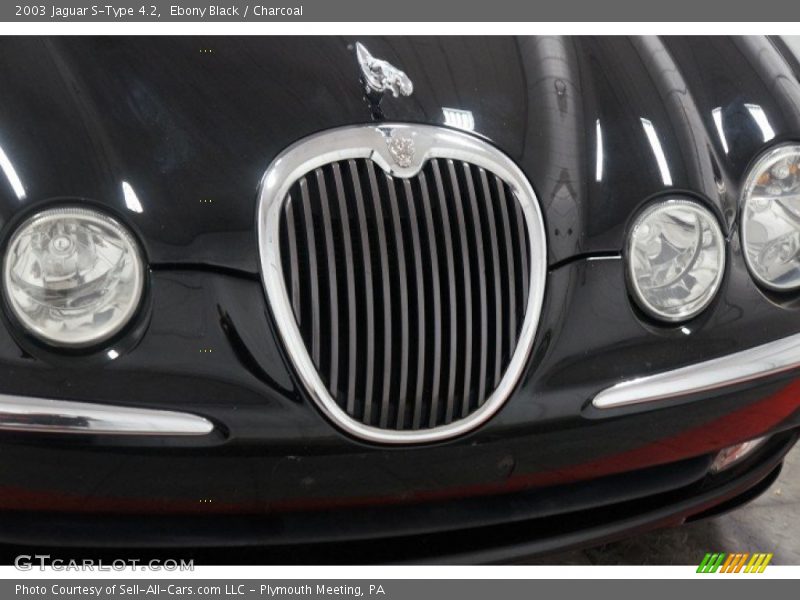 Ebony Black / Charcoal 2003 Jaguar S-Type 4.2