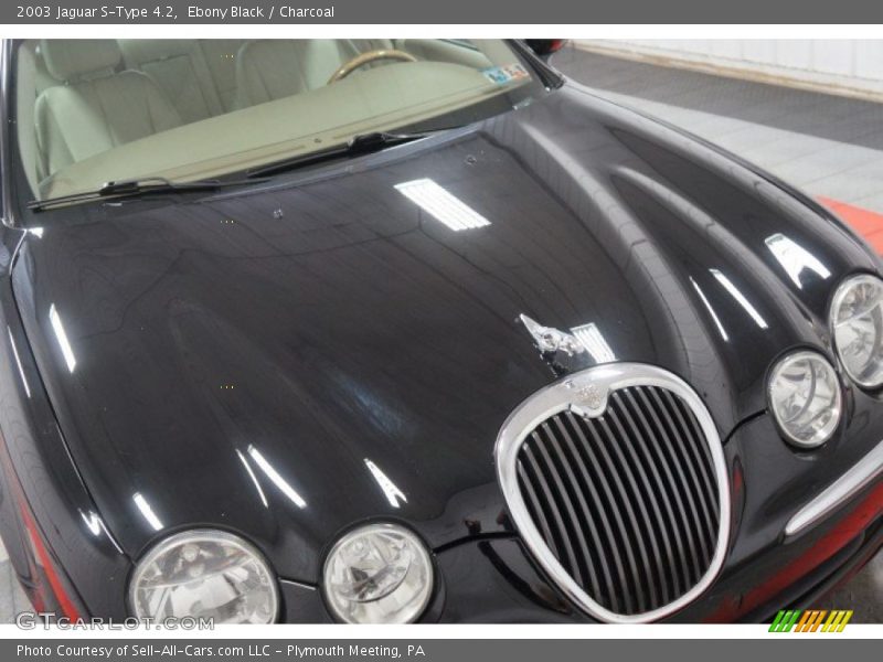 Ebony Black / Charcoal 2003 Jaguar S-Type 4.2