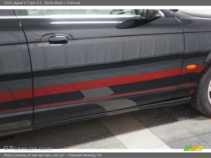 Ebony Black / Charcoal 2003 Jaguar S-Type 4.2