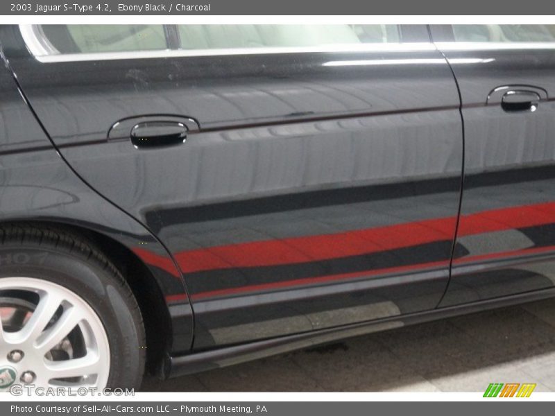 Ebony Black / Charcoal 2003 Jaguar S-Type 4.2
