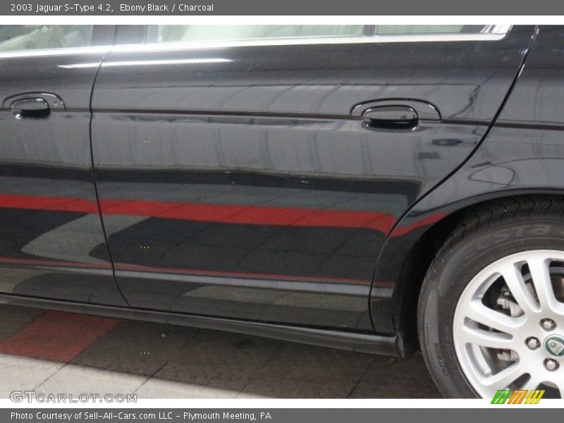 Ebony Black / Charcoal 2003 Jaguar S-Type 4.2