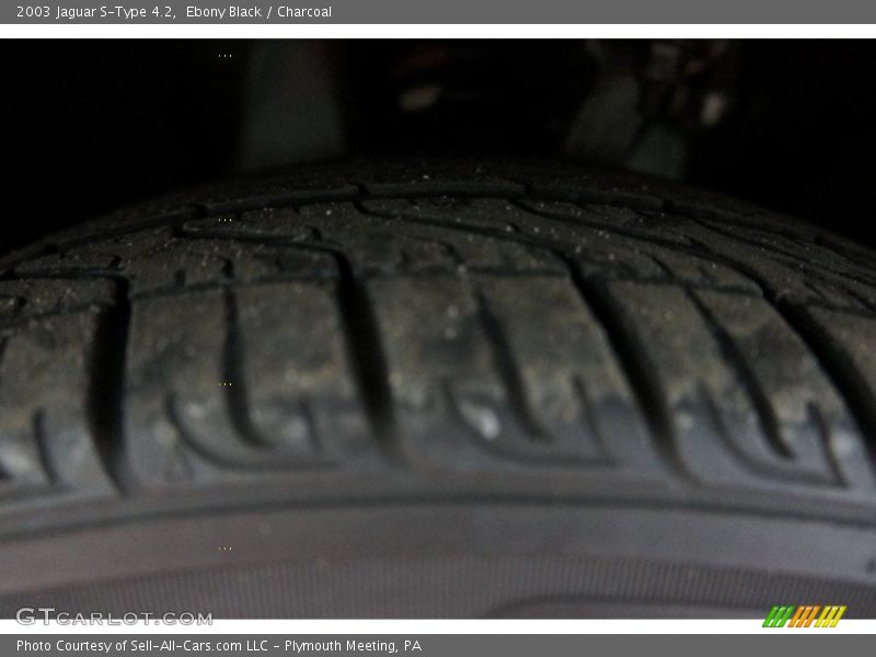 Ebony Black / Charcoal 2003 Jaguar S-Type 4.2