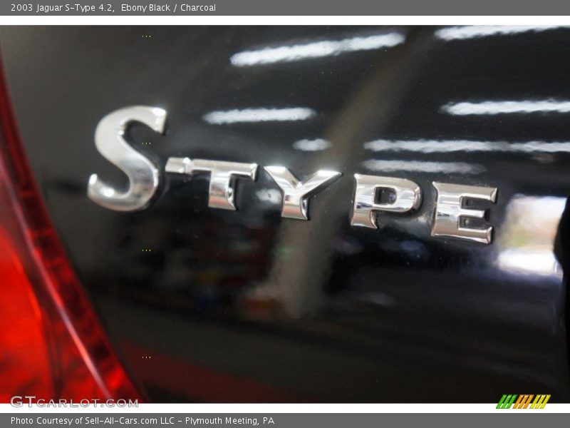 Ebony Black / Charcoal 2003 Jaguar S-Type 4.2