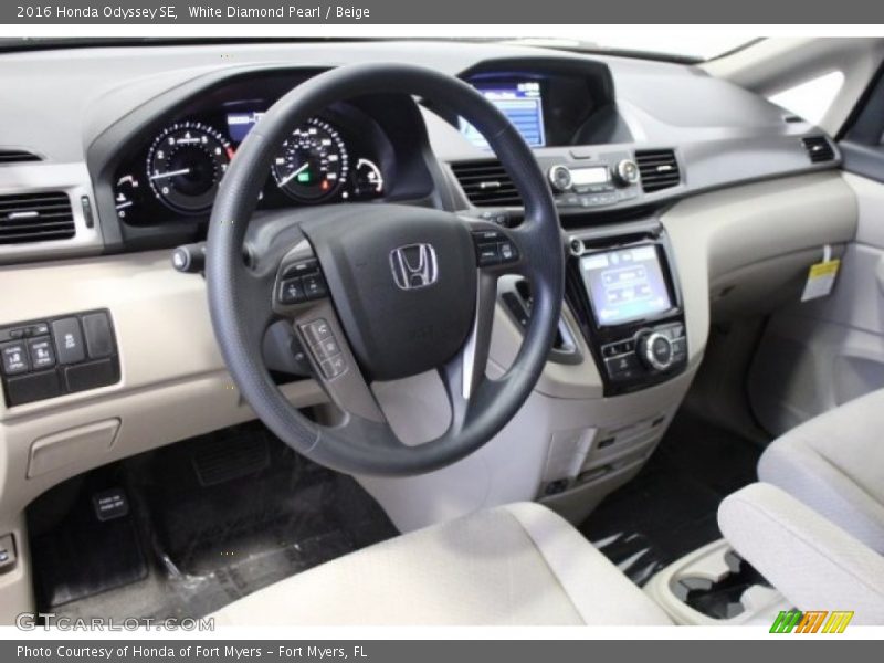 White Diamond Pearl / Beige 2016 Honda Odyssey SE