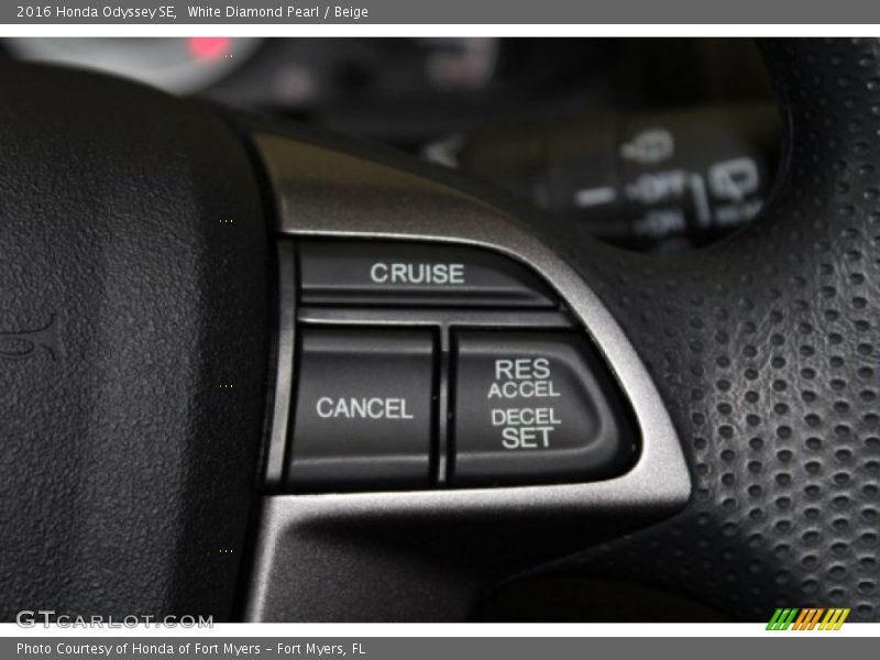White Diamond Pearl / Beige 2016 Honda Odyssey SE
