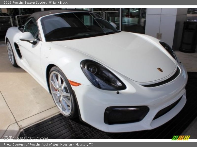 Front 3/4 View of 2016 Boxster Spyder