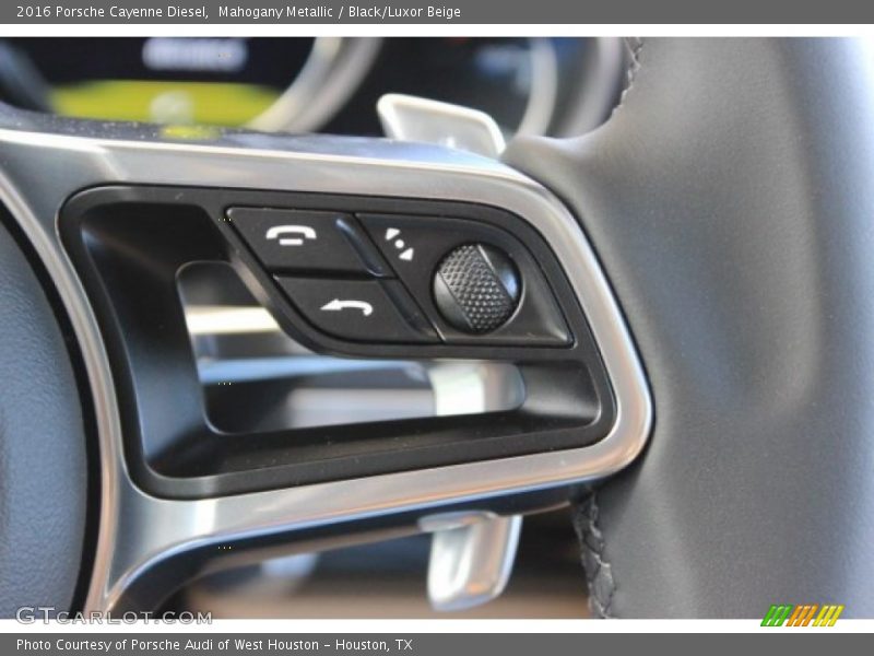 Controls of 2016 Cayenne Diesel