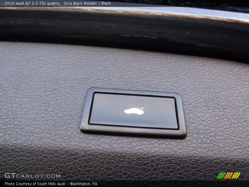 Orca Black Metallic / Black 2010 Audi Q7 3.0 TDI quattro