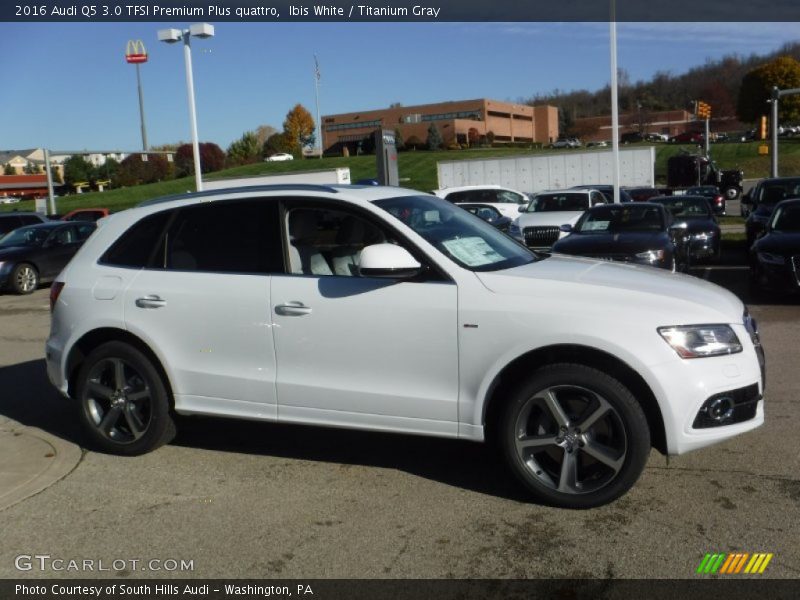 Ibis White / Titanium Gray 2016 Audi Q5 3.0 TFSI Premium Plus quattro