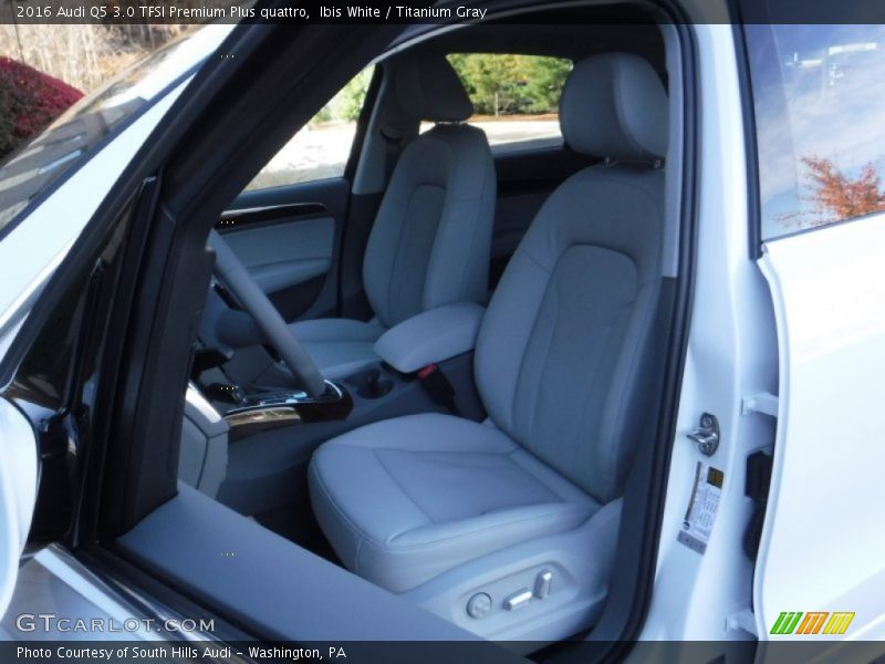 Ibis White / Titanium Gray 2016 Audi Q5 3.0 TFSI Premium Plus quattro