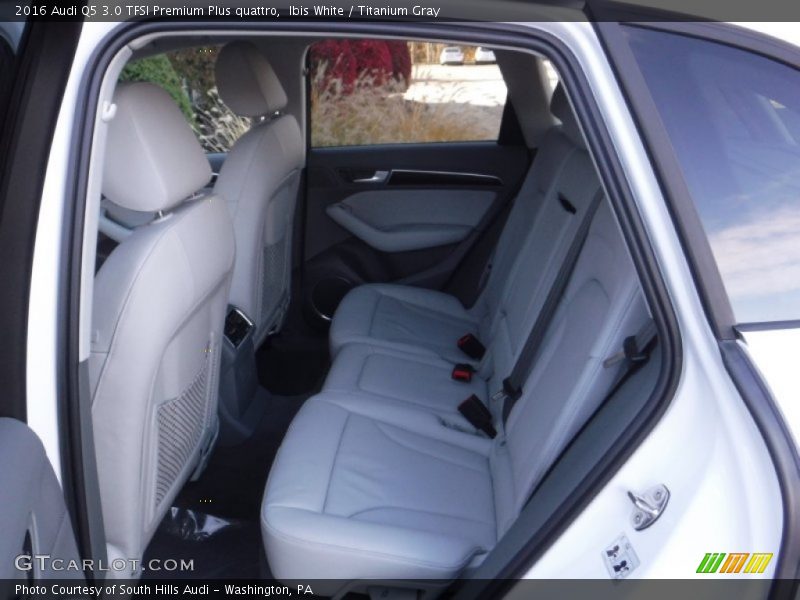 Ibis White / Titanium Gray 2016 Audi Q5 3.0 TFSI Premium Plus quattro