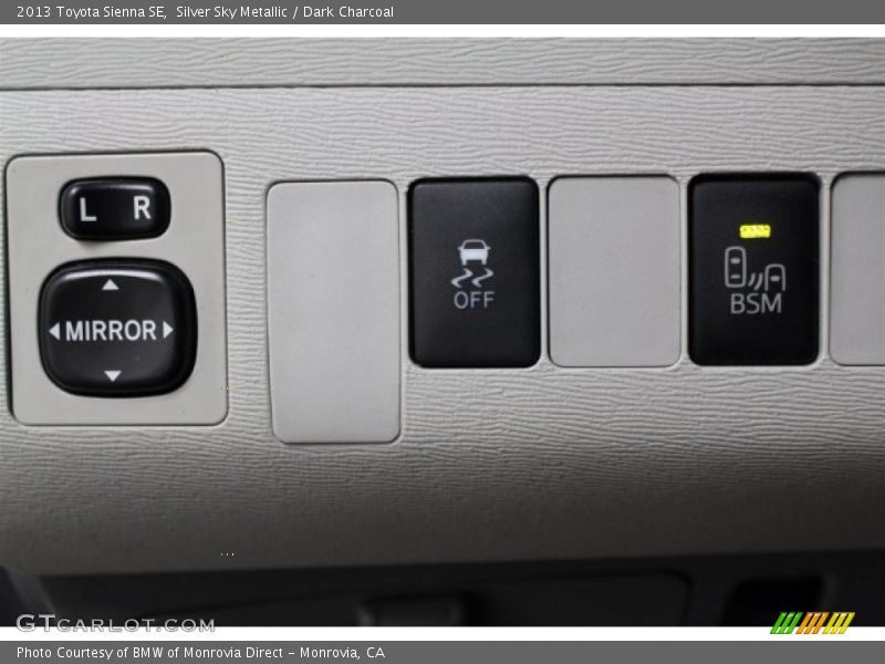 Silver Sky Metallic / Dark Charcoal 2013 Toyota Sienna SE