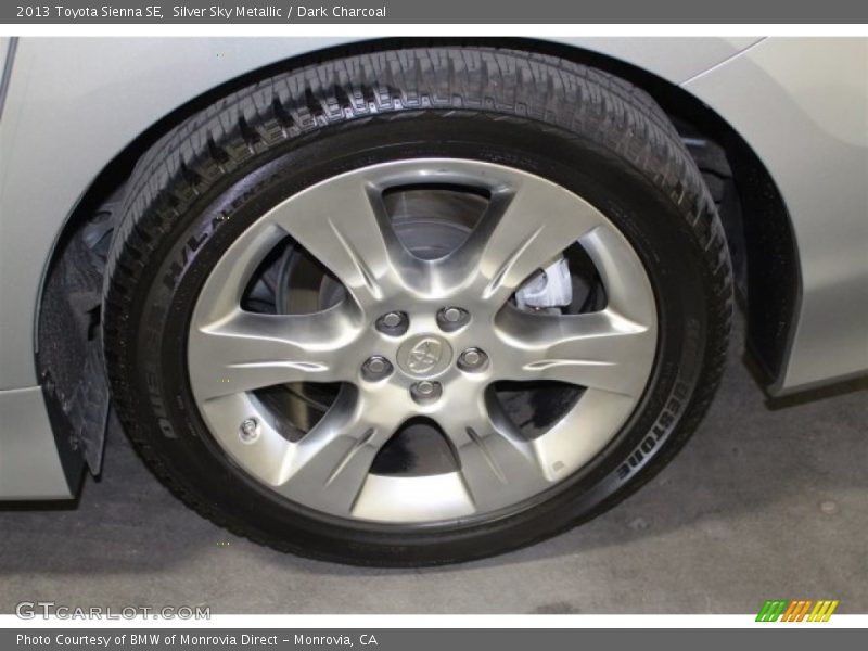 Silver Sky Metallic / Dark Charcoal 2013 Toyota Sienna SE