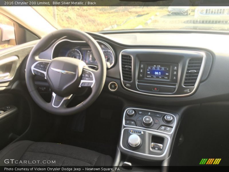 Billet Silver Metallic / Black 2016 Chrysler 200 Limited