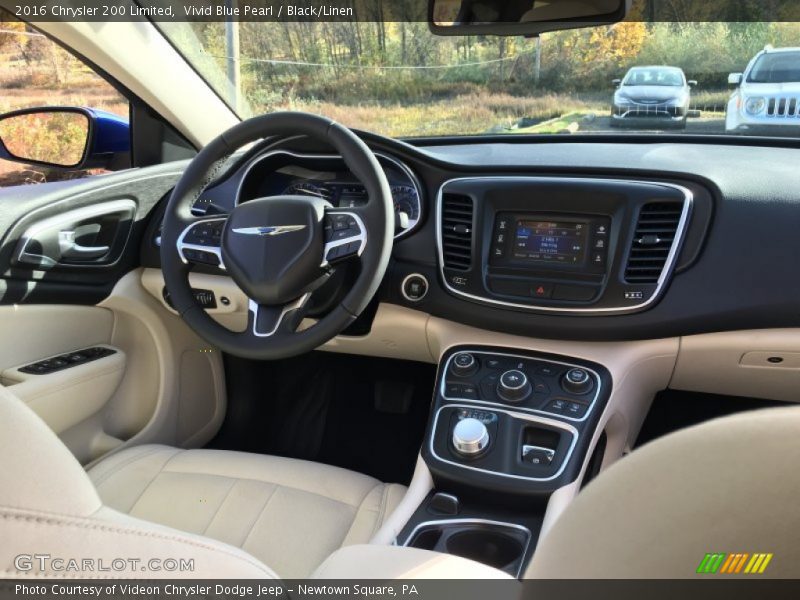 Vivid Blue Pearl / Black/Linen 2016 Chrysler 200 Limited