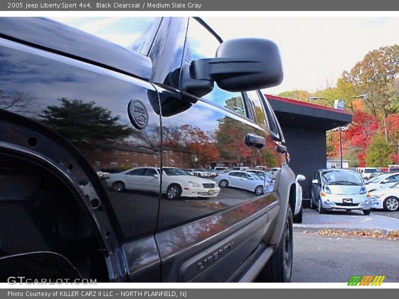 Black Clearcoat / Medium Slate Gray 2005 Jeep Liberty Sport 4x4