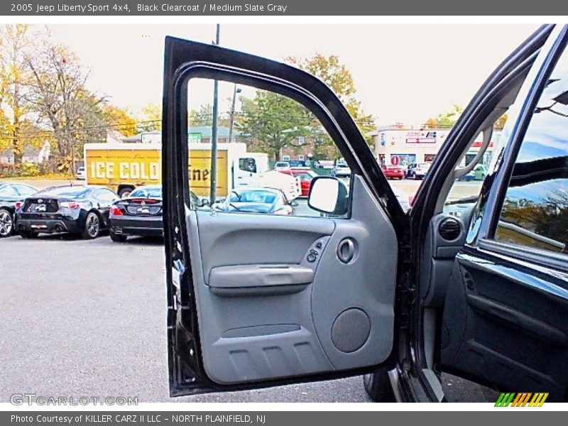 Black Clearcoat / Medium Slate Gray 2005 Jeep Liberty Sport 4x4