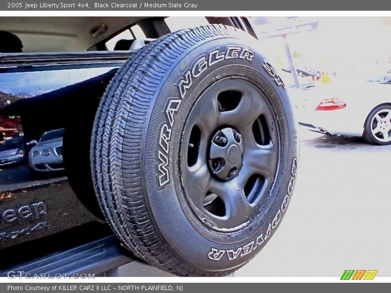 Black Clearcoat / Medium Slate Gray 2005 Jeep Liberty Sport 4x4